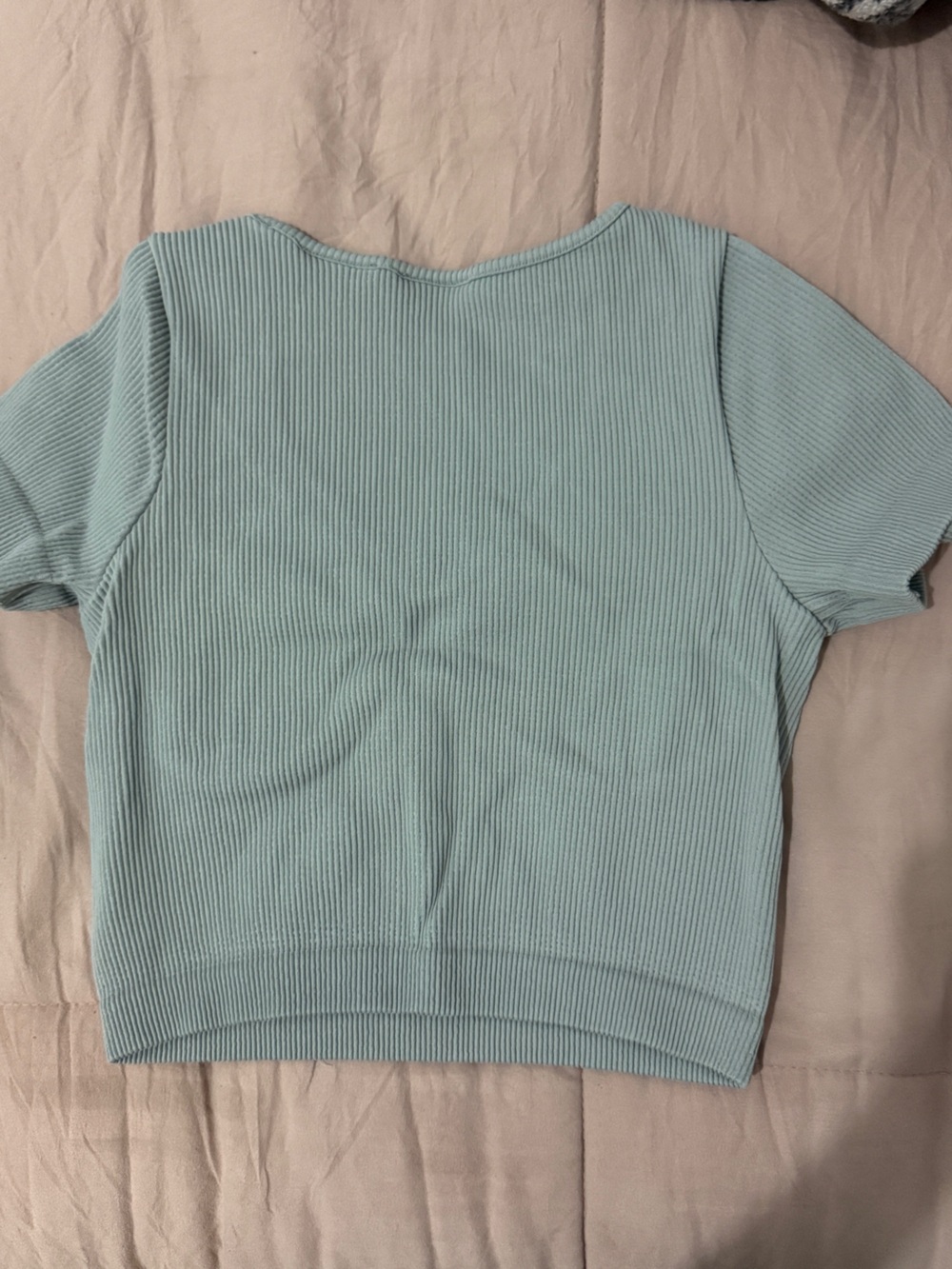 GUESS Ribbed Crop Top - Picture 2 of 2
